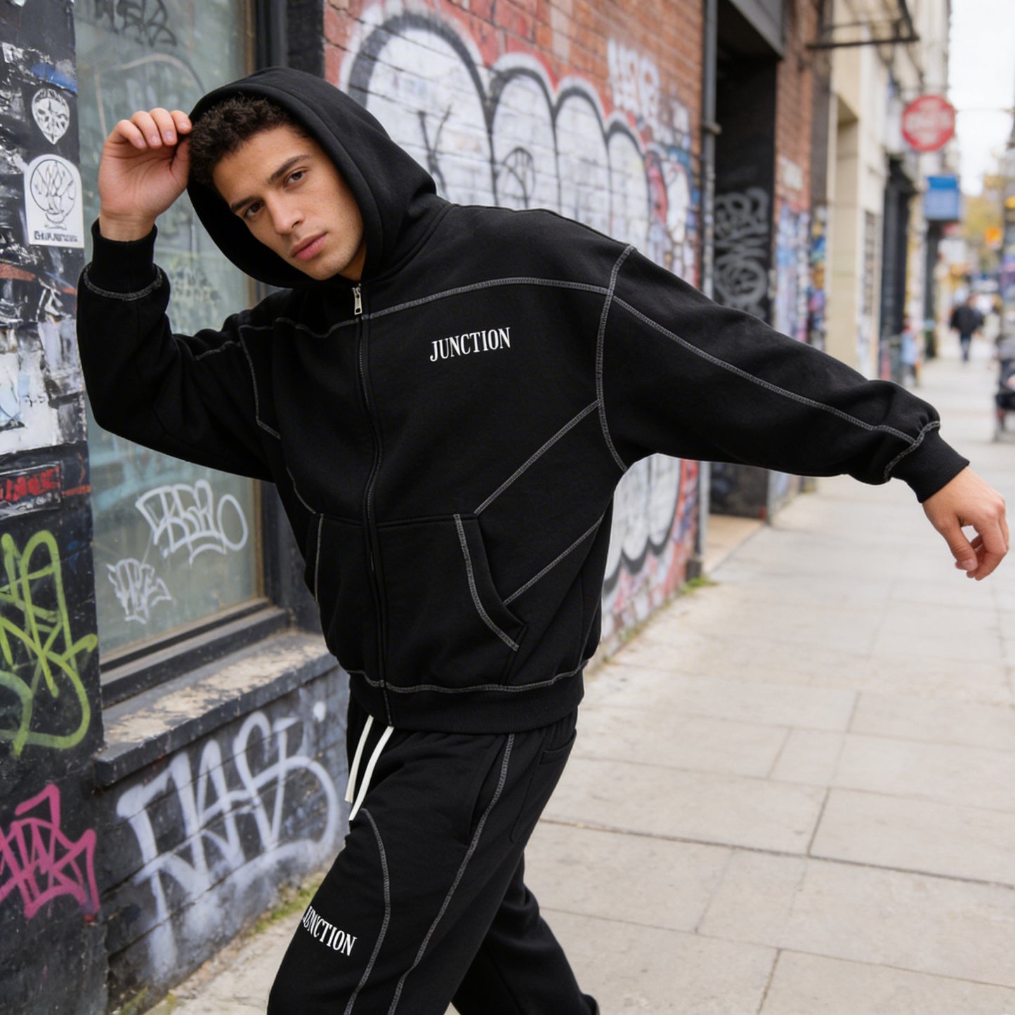 MEN TRACKSUIT