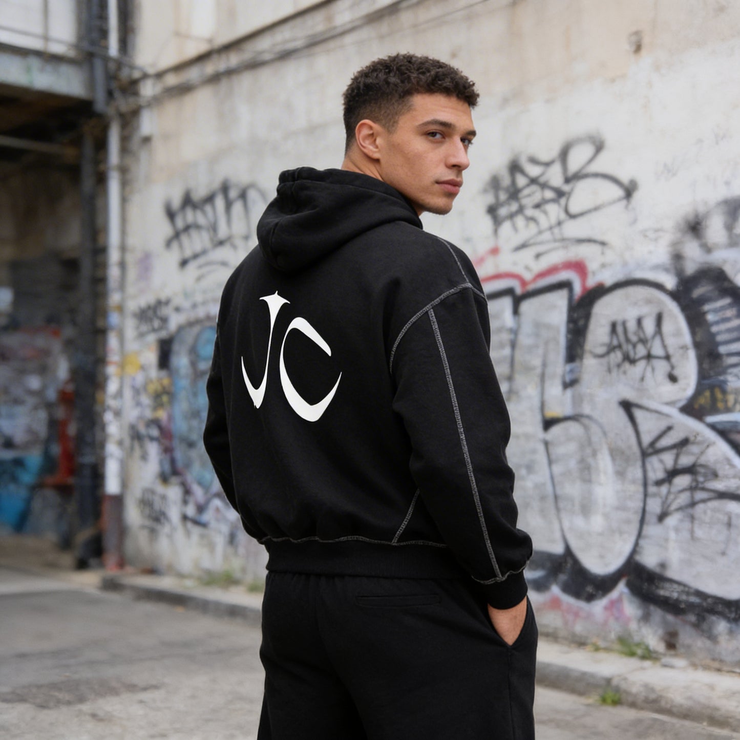 MEN TRACKSUIT