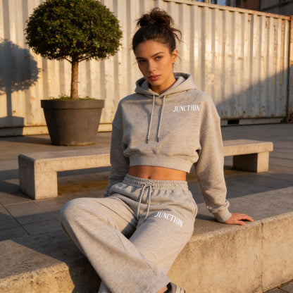 WOMAN TRACKSUIT